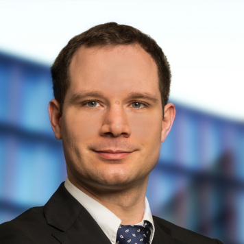 Dr. Maximilian Hoecker